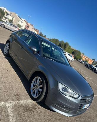 AUDI A3 SPORTBACK 2.0 TDI 150 CV – MANUALE