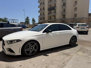 Mercedes classe A sedan 180 premium AMG Line