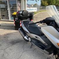 Yamaha T Max - 2004