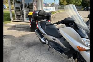 Yamaha T Max - 2004