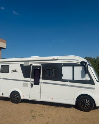 LAIKA EMBLEMA 912 MOTORHOME PARI AL NUOVO 20.334km