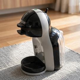 Macchina caffè Nescafé Dolce Gusto