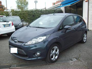 Ford Fiesta 1.4 5 porte Bz.- GPL Titanium