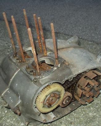 Blocco motore Gilera 300 bicilindrico anni 50
