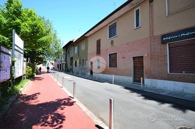 CASA DI CORTE A SEDRIANO