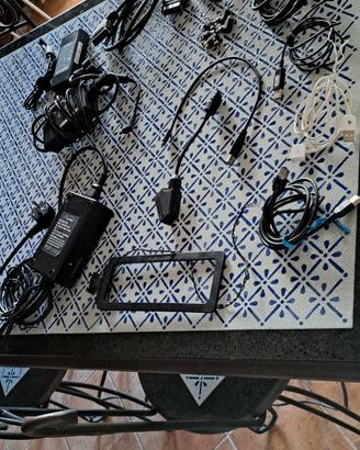 Lotto di cavi, alimentatori, antenna AM loop ...