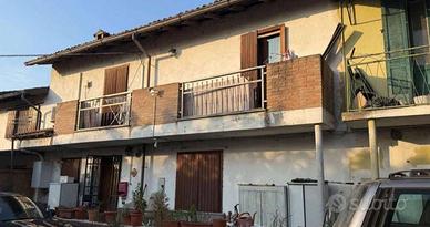 Immobile in asta di 170 m² con 3 locali e box auto