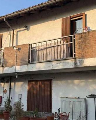 Immobile in asta di 170 m² con 3 locali e box auto