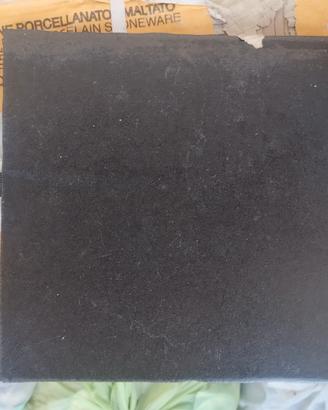 24 metri grees porcellanato scuro 20x20 
