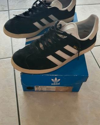 Adidas Gazelle Originals.