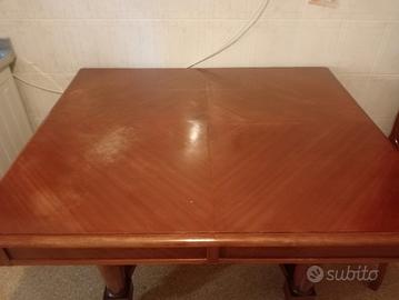 tavolo con 4 sedie