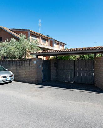 Villetta Trifamiliare Roma [Cod. rif 3342575VRG]