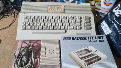 0433NN-Commodore 64 + Datassette Boxato