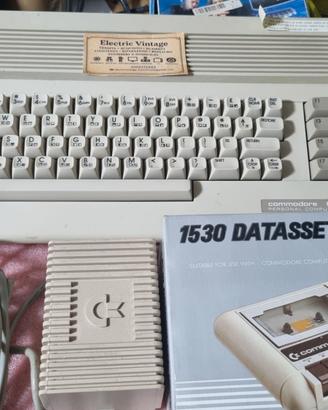 0433NN-Commodore 64 + Datassette Boxato