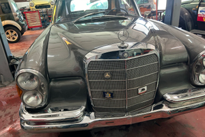 Mercedes 300 SE Cabriolet