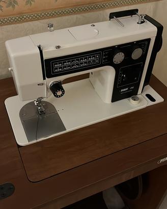 Macchina da cucire Pfaff 210