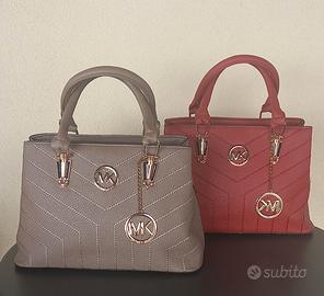 N. 2 borse color tortora e rosso