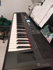 piano yamaha piaggero np-v80