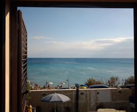 Appartamento con giardino a 5 metri dalla spiaggia