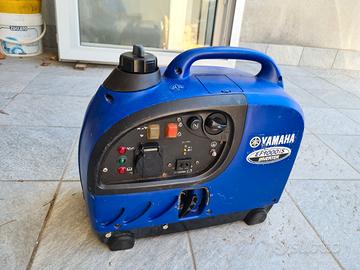 generatore corrente Yamaha ef1000 is. 4t perfetto