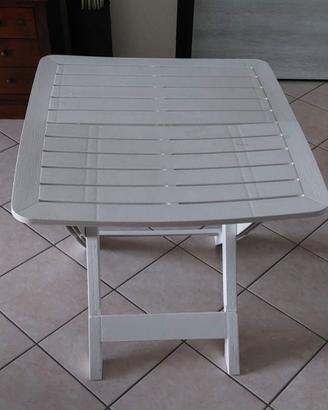 Tavolo da giardino