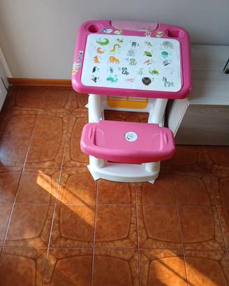 Tavolino per bambinj
