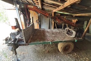 Rimorchio con Gru forestale