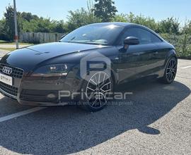 AUDI TT Coupé 1.8 TFSI