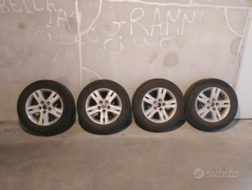 Cerchi in lega 17" con pneumatici 225/65 R17 H