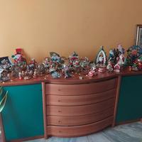 parete attrezzata più base con tavolo e 6 sedie