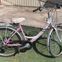 Bici da donna Double V da città elegante e comoda
