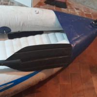 Canotto e canoa gonfiabile