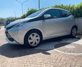 TOYOTA AYGO 1.0 VVT-i x-play