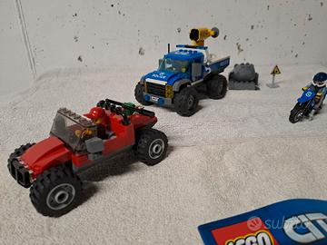 Lego City Police Duello fuori strada multicolore 