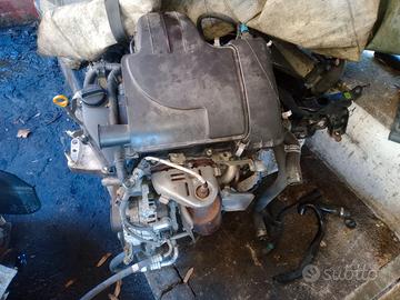 Motore completo Yaris 1KR-B52 con cambio 2014