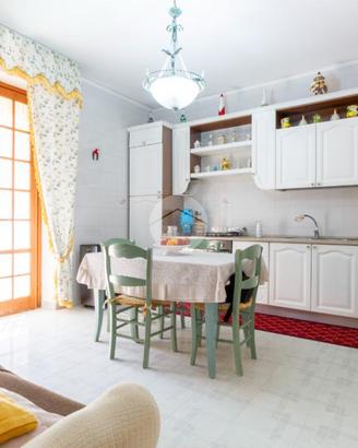 4 LOCALI A VILLABATE