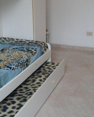 Lettocassettobianco con2 reti armadio comodini dis