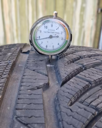 245 45 18