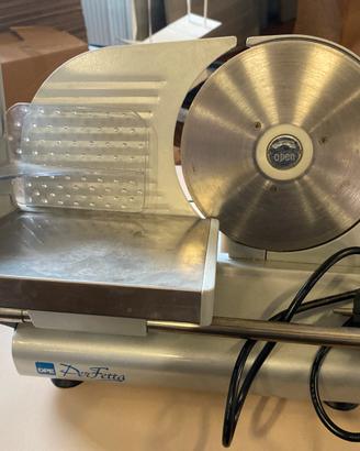 AFFETTATRICE DA CASA