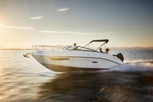 Barca cabinata Searay Sunsport 230 Mercury FB