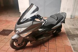 Yamaha Tmax 500