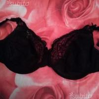 Reggiseno nero tg 4