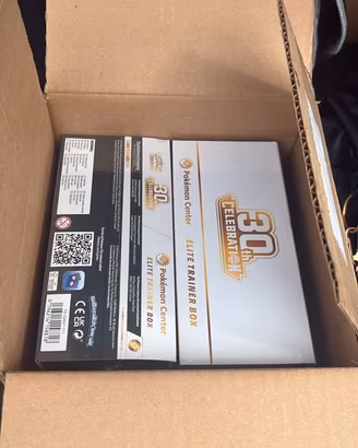 Pokemon etb pokemon center 30esimo + acrilico