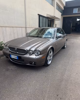 JAGUAR XJ 2.7 D V6 SOVEREIGN FULL OPTIONAL