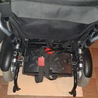 sedia a rotelle elettrica 