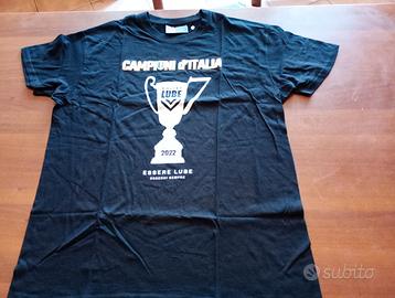 Abbigliamento da lavoro usato