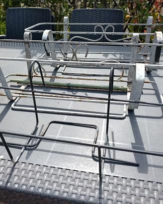 portavasi per ringhiera 