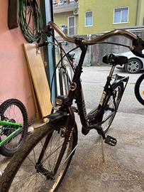 Bici da donna e bici da bambino