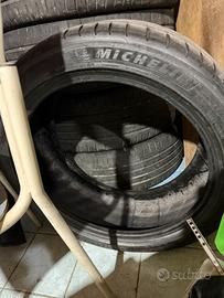 Michelin Pilot Sport 4 225/45 R18 – Treno completo