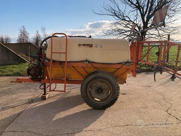 Botte per diserbo CARPI 2000 litri barra 12 metri